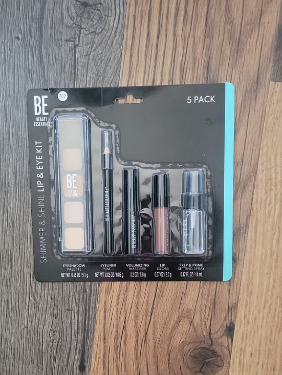 beauty essential Other - Shimmer & Shine Lip & Eye Kit in Neutral Beige